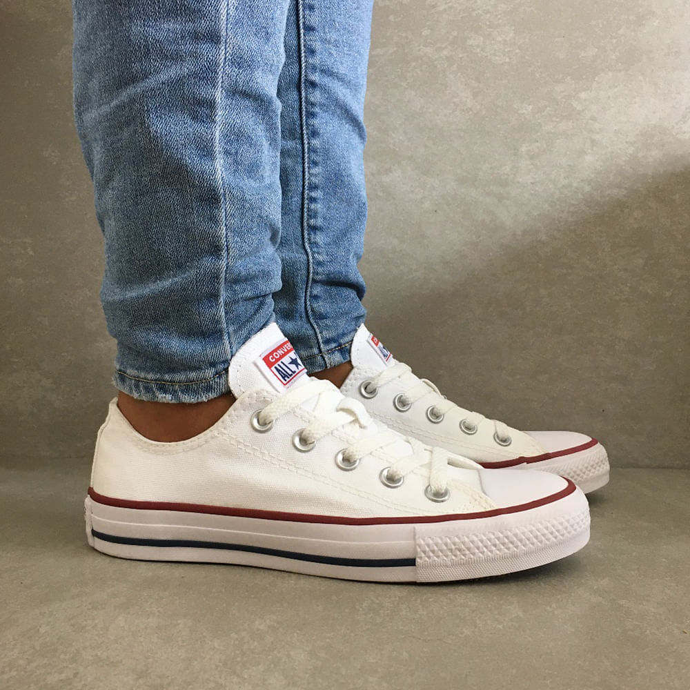 CT0001-Tenis-Converse-All-Star-tradicional-unissex-todo-branco-feminino-cano-baixo--1-