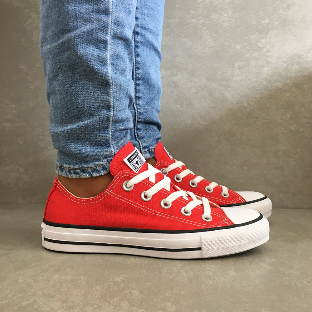 CT0001-Tenis-Converse-All-Star-tradicional-unissex-vermelho-feminino-cano-baixo--1-