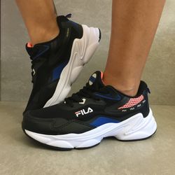 tenis fila feminino azul marinho