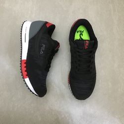 tenis fila masculino preto e branco
