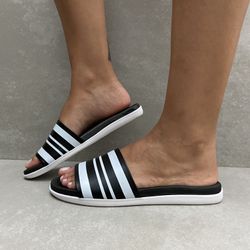 8360222-Chinelo-Beira-Rio-Feminino-Listrado-preto-e-branco-feminino-vandacalcados1