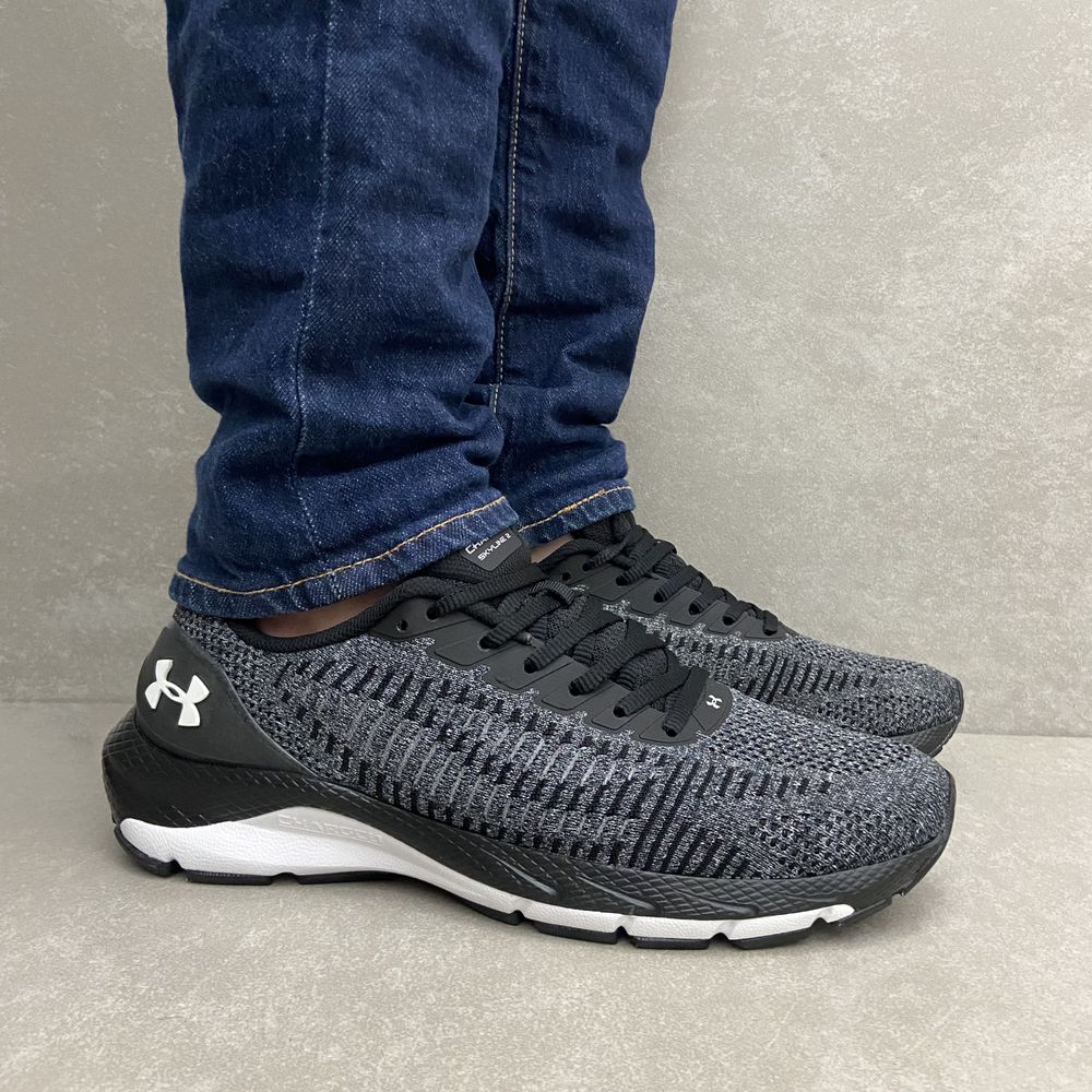 tenis-under-armour-charged-skyline-2-preto-vandacalcados4 tenis-under-armour-charged-skyline-2-preto-vandacalcados4
