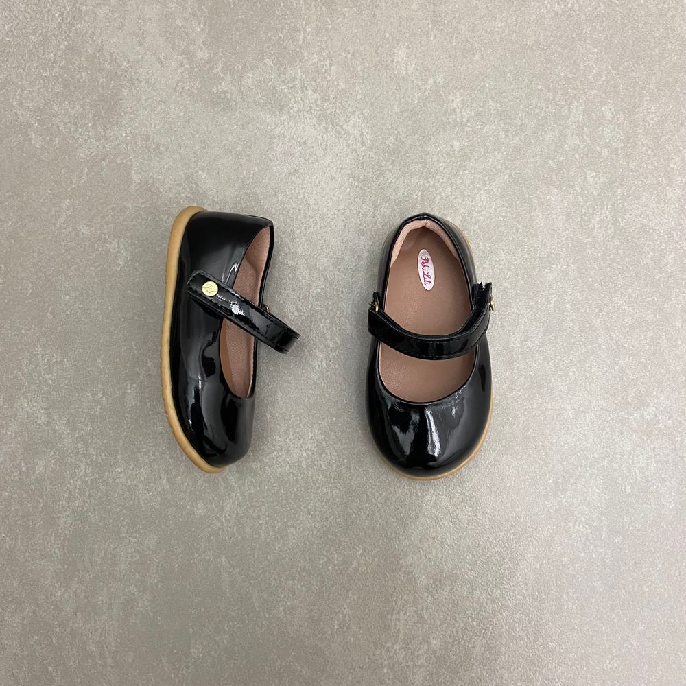 070007-sapatilha-pekilili-boneca-verniz-preto-vandinha1