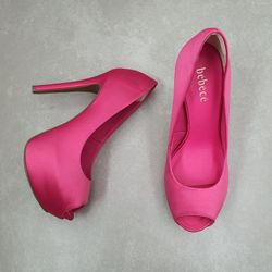 8911062-sandalia-bebece-peeptoe-salto-alto-meia-pata-cetim-fucsia-vandacalcados1