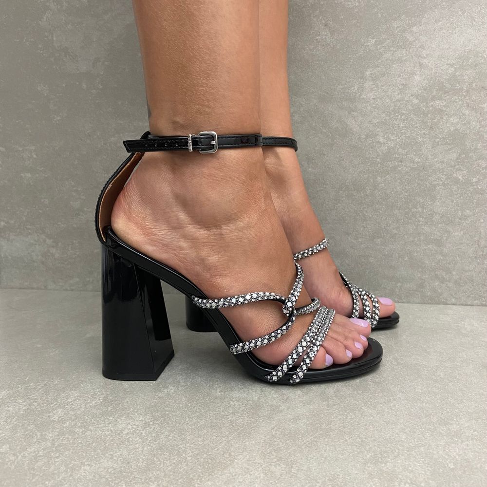 6480203-sandalia-vizzano-salto-bloco-brilho-festa-preto-vandacalcados7