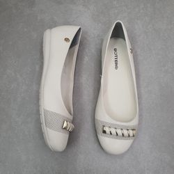342003-sapatilha-bottero-em-couro-detalhe-off-white-vandacalcados1