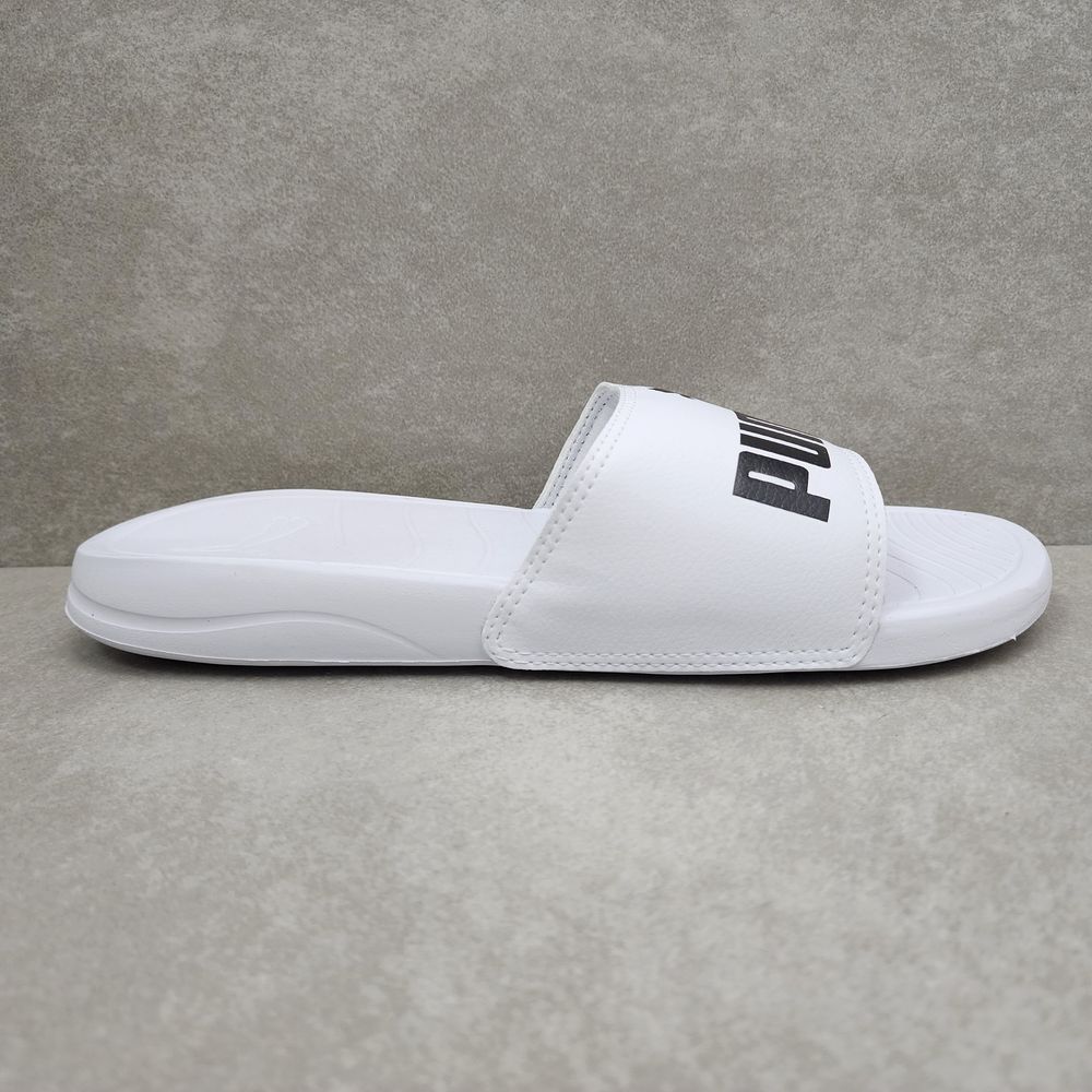 384475-chinelo-puma-popcat-20-slide-branco-preto-vandacalcados2