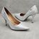 11841101-sapato-scarpin-vizzano-salto-alto-fino-metal-plissado-prata-vandacalcados4 11841101-sapato-scarpin-vizzano-salto-alto-fino-metal-plissado-prata-vandacalcados4