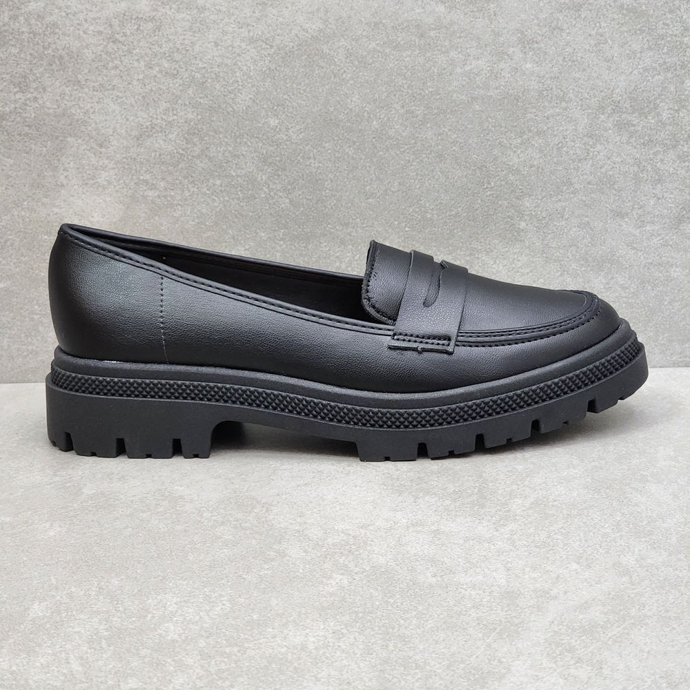 5775100-sapato-moleca-loafer-olho-de-gato-preto-vandacalcados2