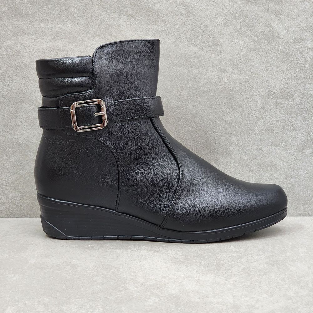 71104-bota-mooncity-anabela-cano-baixo-fivela-preto-vandacalcados2