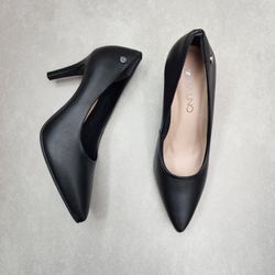 404001-sapato-scarpin-via-uno-salto-fino-medio-preto-vandacalcados1