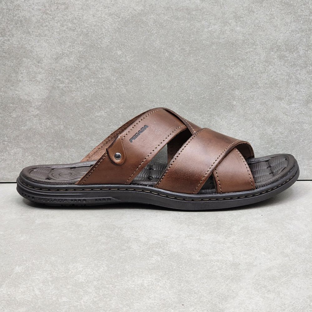 131285-sandalia-pegada-couro-x-chinelo-pinhao-vandacalcados2