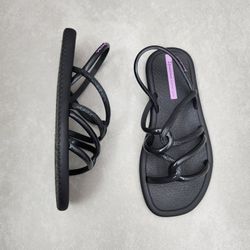 27135-sandalia-ipanema-feminino-meu-sol-preto-vandacalcados1