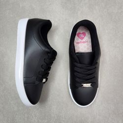 2554100-tenis-molekinha-casual-napa-preto-vandinha1