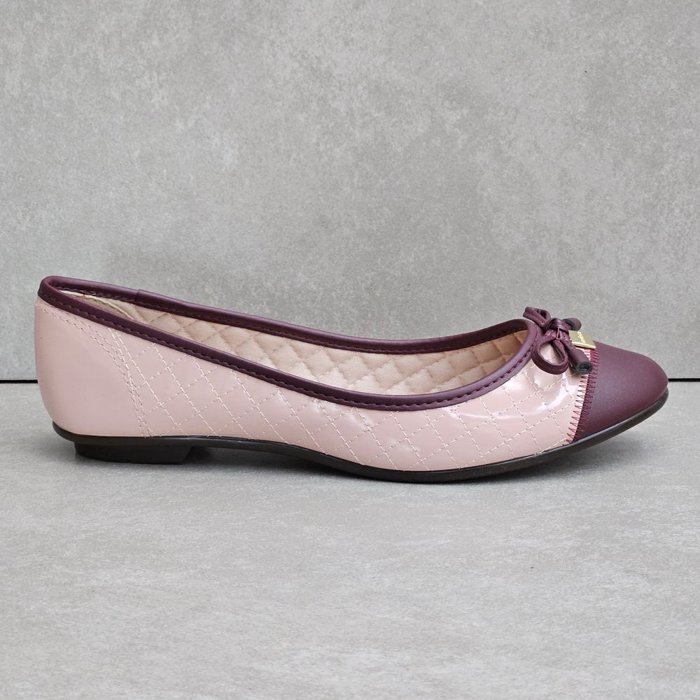 50271407-sapatilha-moleca-bico-redondo-verniz-camel-vz-rosa-vinho-vandacalcados2