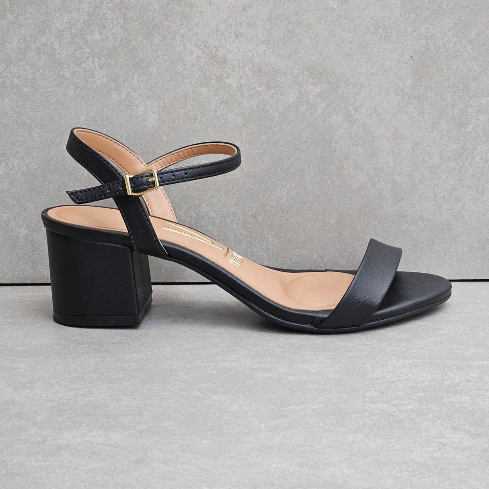 6291900-sandalia-feminina-vizzano-salto-bloco-medio-preto-vandacalcados2