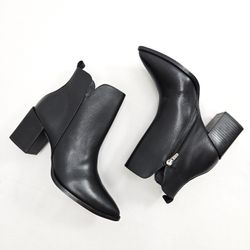 2203I2471586-bota-feminina-lia-line-couro-bico-fino-preto-vandacalcados3