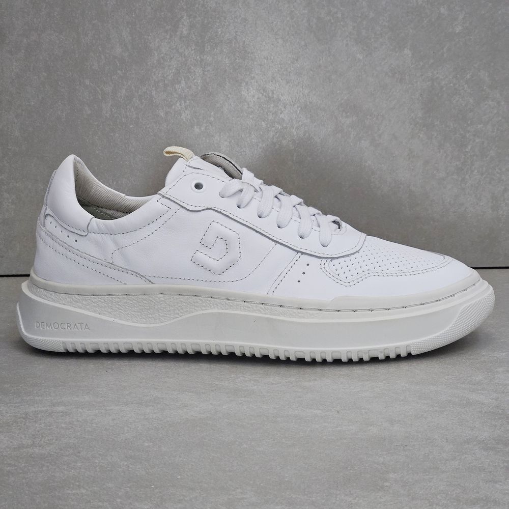 240501-tenis-masculino-democrata-denin-block-couro-cadarco-branco-vandacalcados2