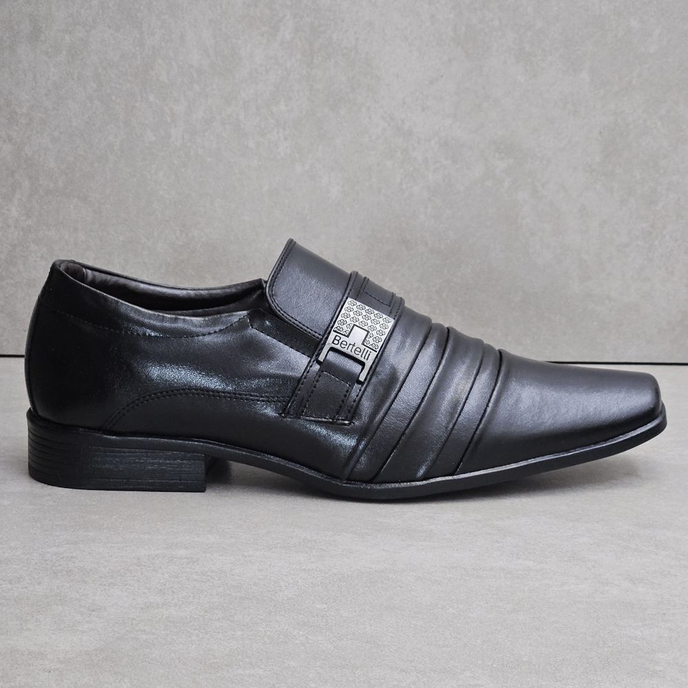 35000-sapato-social-masculino-malbec-plissado-preto-vandacalcados1