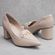 509510494-sapato-scarpin-salto-bloco-natural-vandacalcados4 509510494-sapato-scarpin-salto-bloco-natural-vandacalcados4