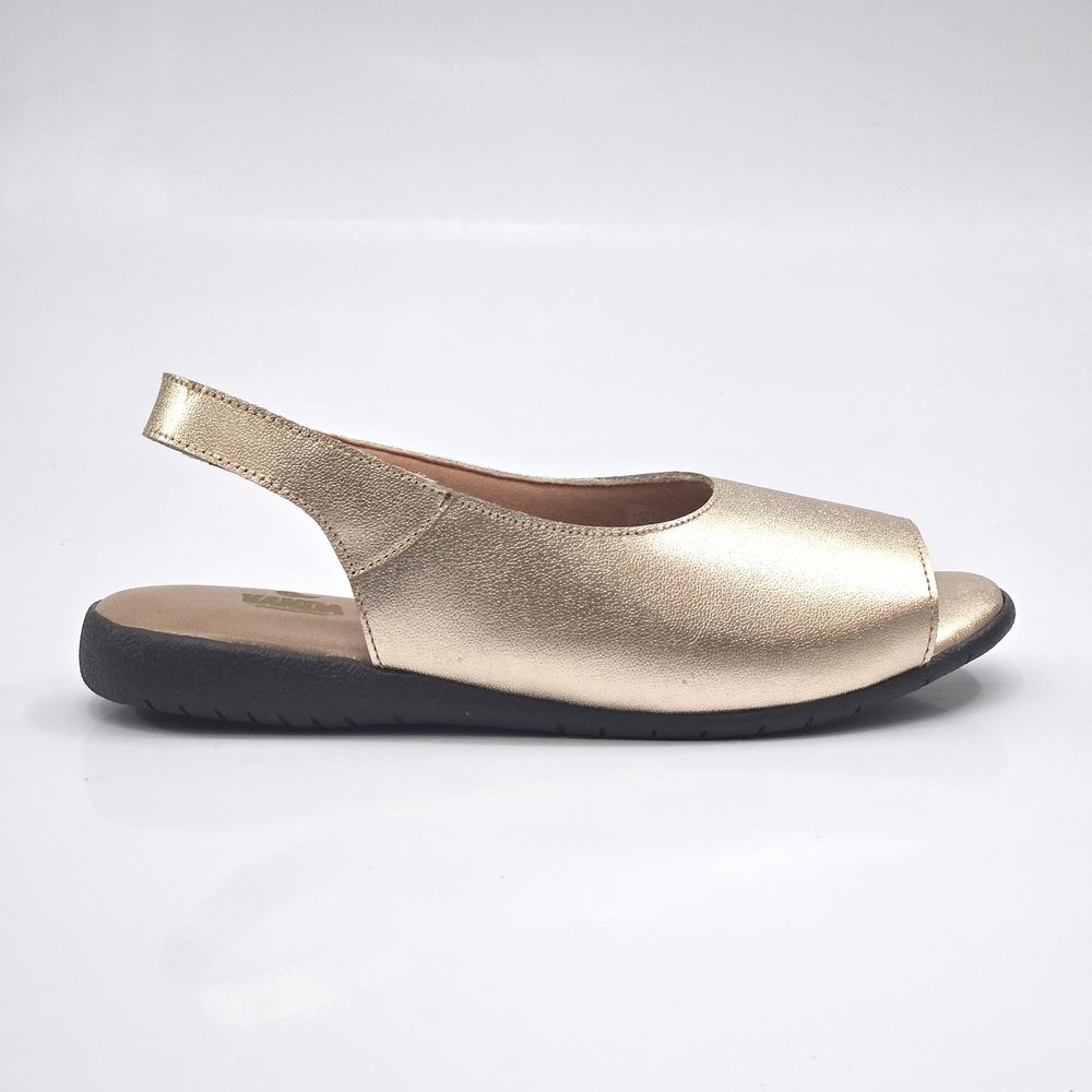 961798-sandalia-feminina-soraya-baixa-slingback-couro-ouro-light-vandacalcados2