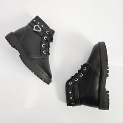 2126526-bota-molekinha-baby-coracao-napa-preto-vandinha3