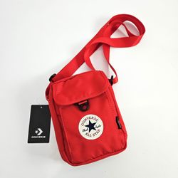 10020540-bolsa-pochete-converse-cross-body-2-vermelha-vandacalcados1