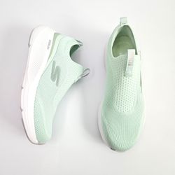 128320br-tenis-feminino-skechers-go-run-elevate-w-slip-on-verde-claro-vandacalcados3