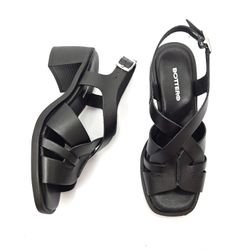 367304-sandalia-feminina-bottero-salto-medio-bloco-atanano-preto-vandacalcados3