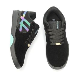 v411-tenis-masculino-adulto-skate-casual-ous-camurca-preto-verde-vandacalcados--3-