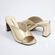 t6040-721-tamanco-bebece-corte-v-salto-medio-bloco-napa-dourado-vandacalcados--1-.jpg