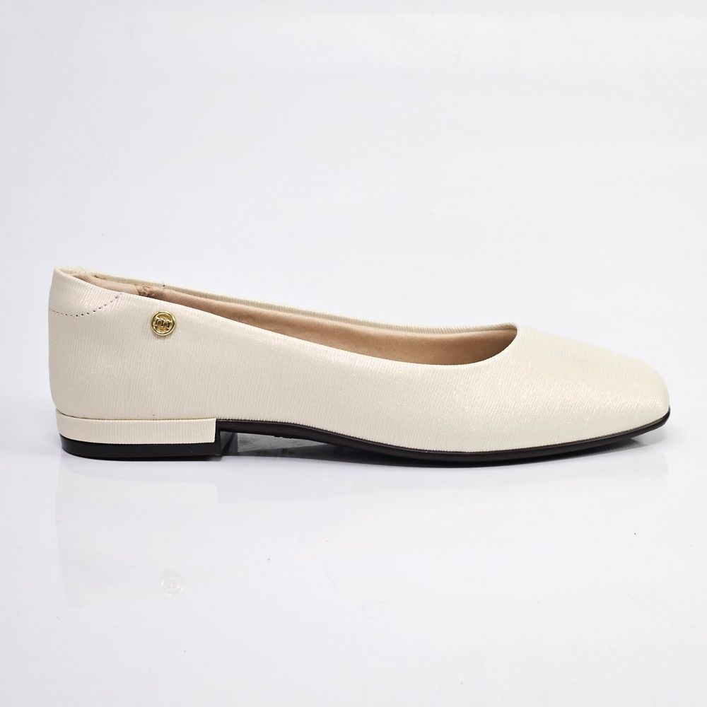 5820100-sapatilha-moleca-bico-redondo-napa-brilho-branco-vandacalcados--2-