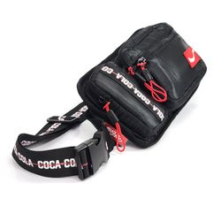 7848927-bolsa-coca-cola-shpes-pochete-puffer-preto-vandacalcados--3-