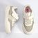 317040-tenis-infantil-klin-casual-sky-brilho-off-white-dourado-vandinha--4-