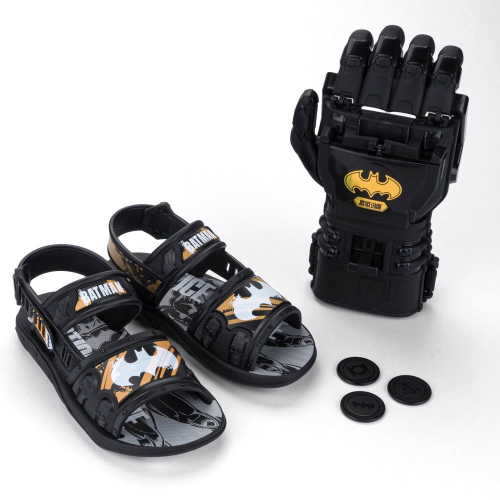 23263-sandalia-infantil-grendene-liga-justica-action-preto-vandinha--5-