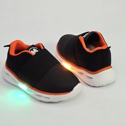 2620121-tenis-infantil-menino-molekinho-slip-on-led-preto-laranja-vandinha--1-