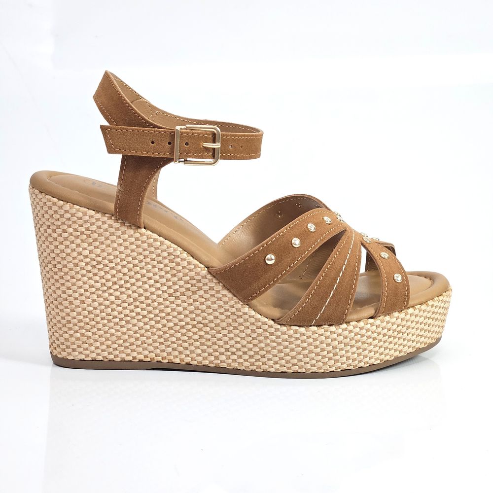 t9213-487-sandalia-feminina-bebece-anabela-hotfix-camurca-whisky-vandacalcados--2-