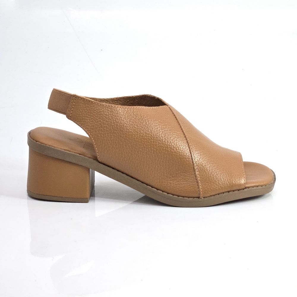459246-sandalia-feminina-anne-moraes-salto-medio-pala-couro-whisky-vandacalcados--2-