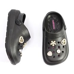 2591103-babuche-infantil-molekinha-bottoms-preto-vandinha--4-